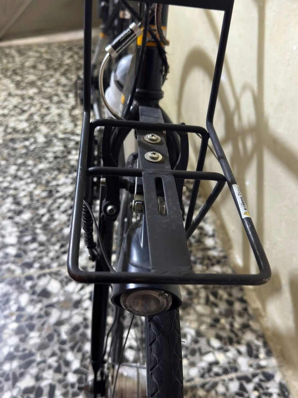 السلام عليكم بايسكل c700 للبيع او مراوس السعر 140وبي مجال مكاني بغداد الزعفرانيه رقمي ***********

✨ المواصفات:
⚡ الحجم: 28 إنج
⚡ باله كسر حاوية  
⚡ جاهز ونظيف %100
⚡ كير (7×3) سحب دفع شيمانو أصليات
⚡ الويل الأمامي حساس + لايت شغّال
⚡ إطار قوي وخفيف من الألمنيوم
