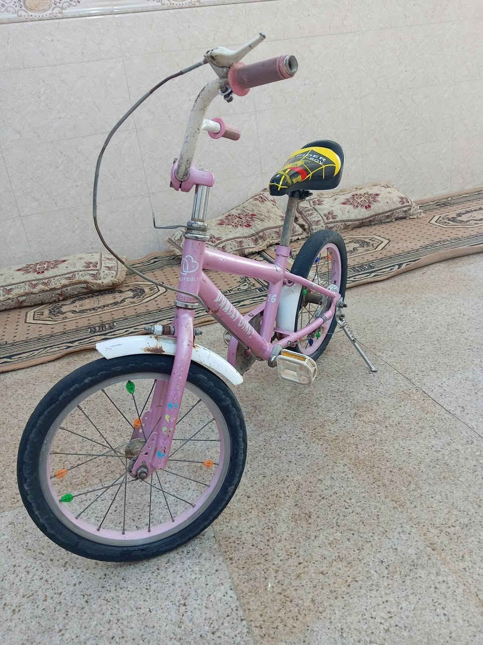 السلام عليكم بايسكل حجم ١٦باله نظيف ٣٥وبي مجال رقم ***********
