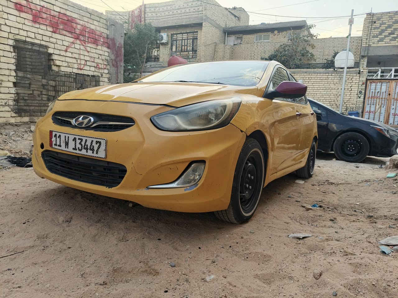 اكسنت موديل 2012
حادثها جاملغ صدر فقط كلها ليبل واحد 
سياره جاهزه كبل بوجهك الشغل 
دوانز ماكو ع بانزين العادي 
السعر 75 وبيها مجال حك الجيه فقط
الرقم  
***********
***********
