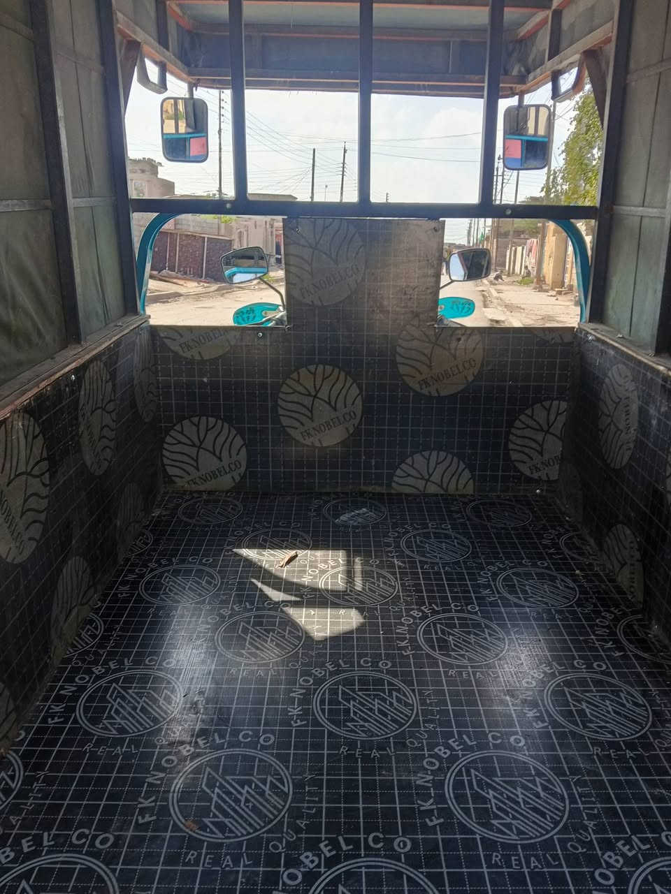 من رخصت صاحب الكروب ستوته للبيع موديل 25 كامله محجر جادر مخشبه بلال اوراق اسكنر السعر2700 وبيه مجال حك الجيه المعامل بستان سامي قرب مطعم الحجي رقم ***********
