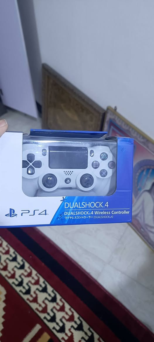 سلام عليكم اخوان جوستكات بلي فور  2 اصلي و 2 تجاري ابيع شلع السعر 50 مكاني بغداد حي الجهاد للاستفسار ***********
