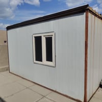 غرفة سندويج للبيع مساحتها واسعة  رايدها بمليون دينار عراقي وبيها مجال ...