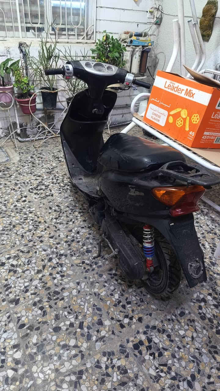 السلام عليكم
دراجة عصفورية للبيع السعر 150
تاير خلفي جديد قبل 3 أيام شادة 
دبل خلفي جديد 
صلنصا جديدة 
كهربائيات شغالة 
سلف هندر 
الكابريته مالتها تعبانة يحتاجلها وحدة جديدة 
ابيع كوم حديد 

مكاني الغزالية 
***********
