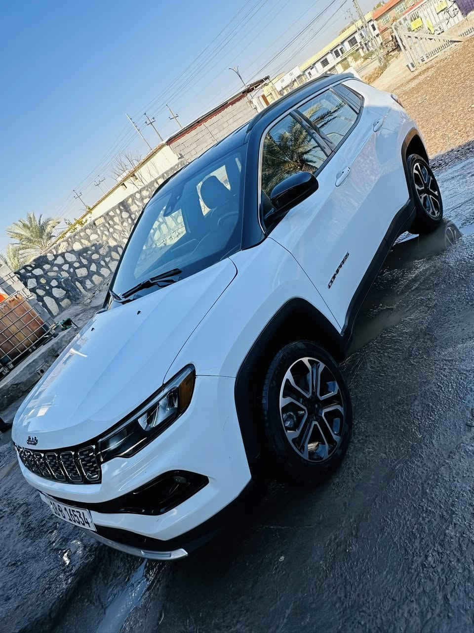 السلام عليكم 
جيب كومباس للبيع 2024 لمتدد ابيض بيهه صبغ بنيد فقط بدون دواخل مكينه 2000تيربو 🚀 
تو كلر فول مواصفات رقم بابل الدولي بأسمي
قطعتين تبريد. دشبول لونين كشنات جلد 
تشغيل عن بعد 
داخل ابيض 
تخم تاير قبل اسبوع 
ماشيه 25 الف فقط 
مكاني كربلاء 
***********
