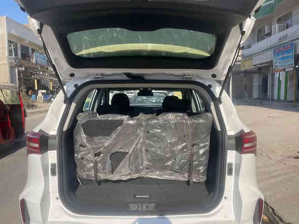 جيتور X70

موديل2022  رقم شمالي 

محرك ١٥٠٠تيربو ٤ سلندر

كاميرات محيطية ٣٦٠ درجة

مثبت سرعة

نظام مراقبة النقطة العمياء 

وسائد هوائية امامية وجانبية عدد٤

نظام المكابح المانعة للانغلاق ABS

نظام التحكم بالثبات ESC

شاشة عرض ترفيهية وعدادات القيادة قياس ٢٤ انش 

نظام ابل كلاربلاي واندرويد اوتو لاسلكي 

نظام صوتي من ٦ سماعات عالية الجوده 

انارة ترحيبيه وعتبات الابواب الأمامية مضيئة 

صندوق كهربائي 

نظام الدخول الذكي.بصمة 

قفل فتح النوافذ والبانوراما بالبصمة 

أضواء نهارية LED 

انماط قيادة متعددة

ناقل الحركة اوتوماتيك دبل كلج من ٦ سرعات

استهلاك الوقود ٧.٦ لتر لكل ١٠٠ كم 

عددالمقاعد ٣ صفوف و٧ راكب 

نظام تحذير مغادرة المسار 

حساسات اصطفاف خلفية 

نظام الفرامل اليدوية الاوتماتيكية 

نظام التحكم بنزول المنحدرات 

نظام مساعد لصعود المرتفعات 

مقصورة الركاب من الجلد الفاخر

مقعد السائق كهربائي 

المرايا الخارجية قابلة للطي كهربائيأ ومدفئة

ويل المنيوم قياس ٢٠ انش 

مسند الذراع الوسطي مع ثلاجة

السونار مع الصور قبل كم يوم  

السعر 150.000$ قابل للتفاوض

الموقع  / بغداد 

مبايل /‭0771 893 3285‬
             
             نفس الرقم بي وات ساب
