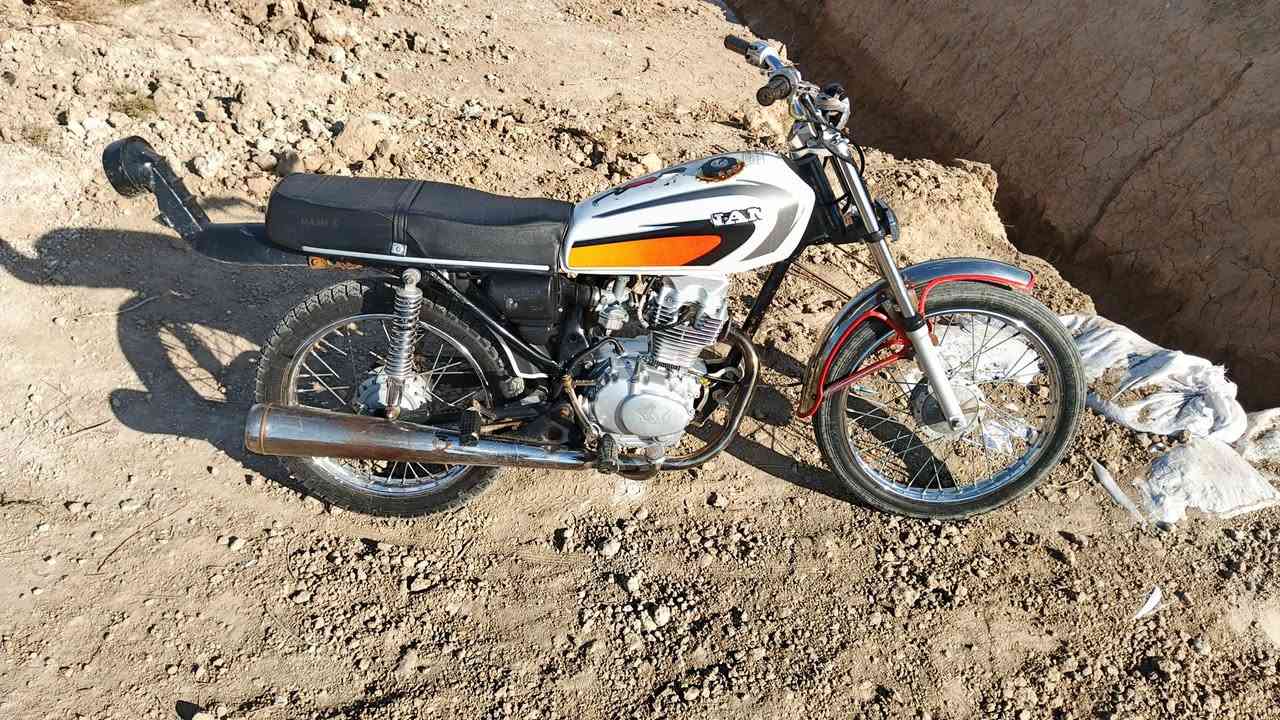 دراجه الببع وراق نامه شلامجه24 شاصي14  مكان ناصريه قضا الصللاح سعر625.     ***********
