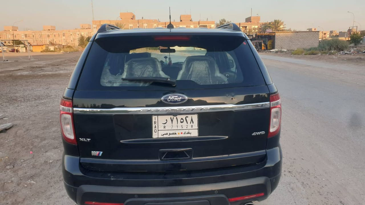 سلام عليكم
فورد اكسبلور 2013
سياره نضيفه ارقام نكليزي هزه جديده سنويه لل 2027
شرط تحويل 
سعر 125 وبيها مجال حك جيه مكان سياره كربلاء 
***********
