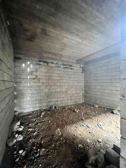 هيكلين للبيع في حي القوسيات 
تسليم مفتاحً 

سعر البيت 🏡 الواحد 40  تسليم مفتاح كامل 

 مساحه الهيكل الواحد.  100 طابق اونص 

كل هيكل يتكون من غرفتين نوم 💤 هول استقبال 
مشتملات مطبخ 

سند زراعي نموذج 25 حق التصرف سند ابيضّ 

خدمات ماء 💦 كهرباء ⚡️ قريب عل تبليط 

الاستفسار بل الأرقام 

***********

***********
