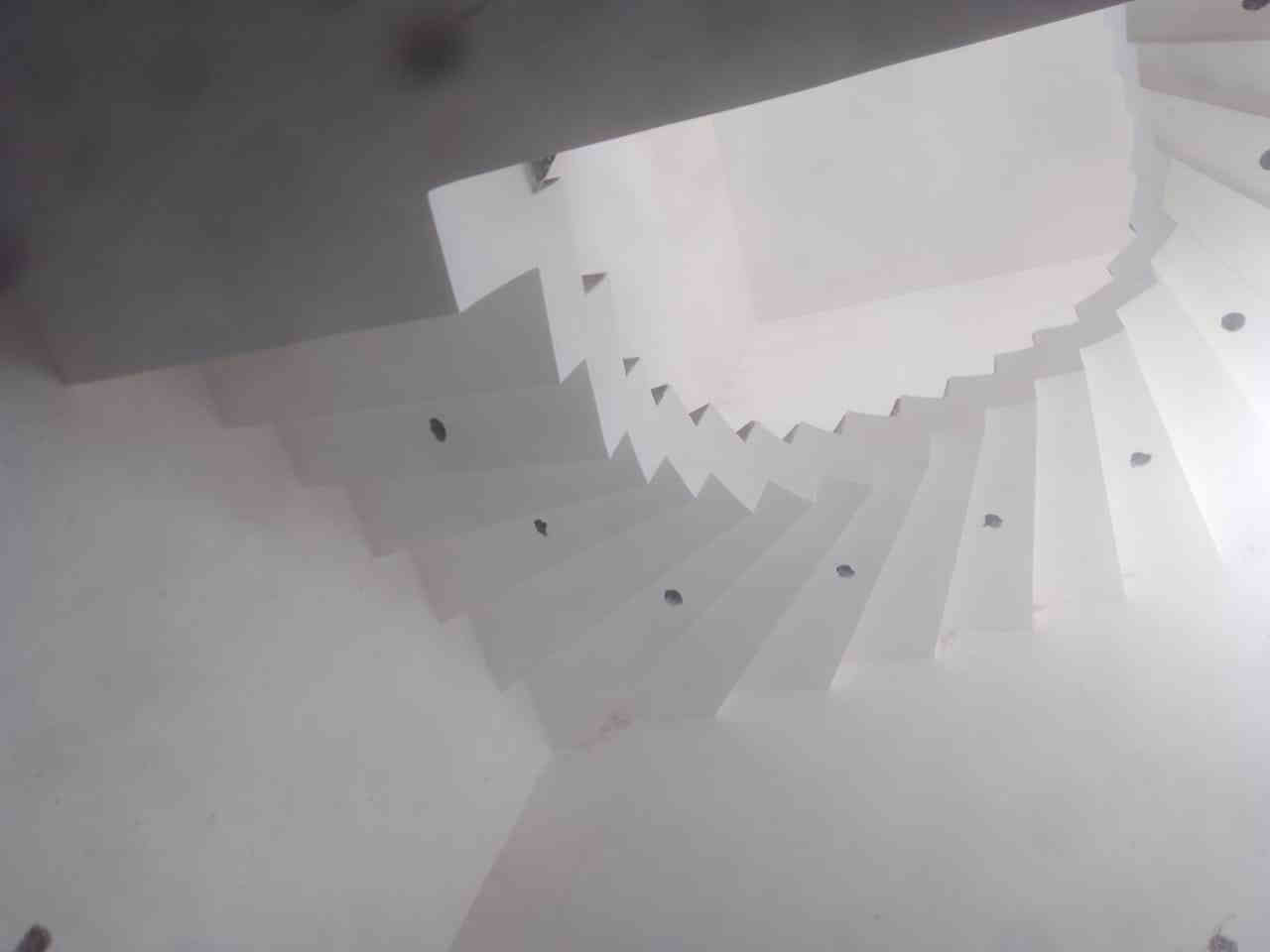 لبخ بياض معجون صبغ عمل واجهات ترميم 
البصره 
شط العرب 
***********
