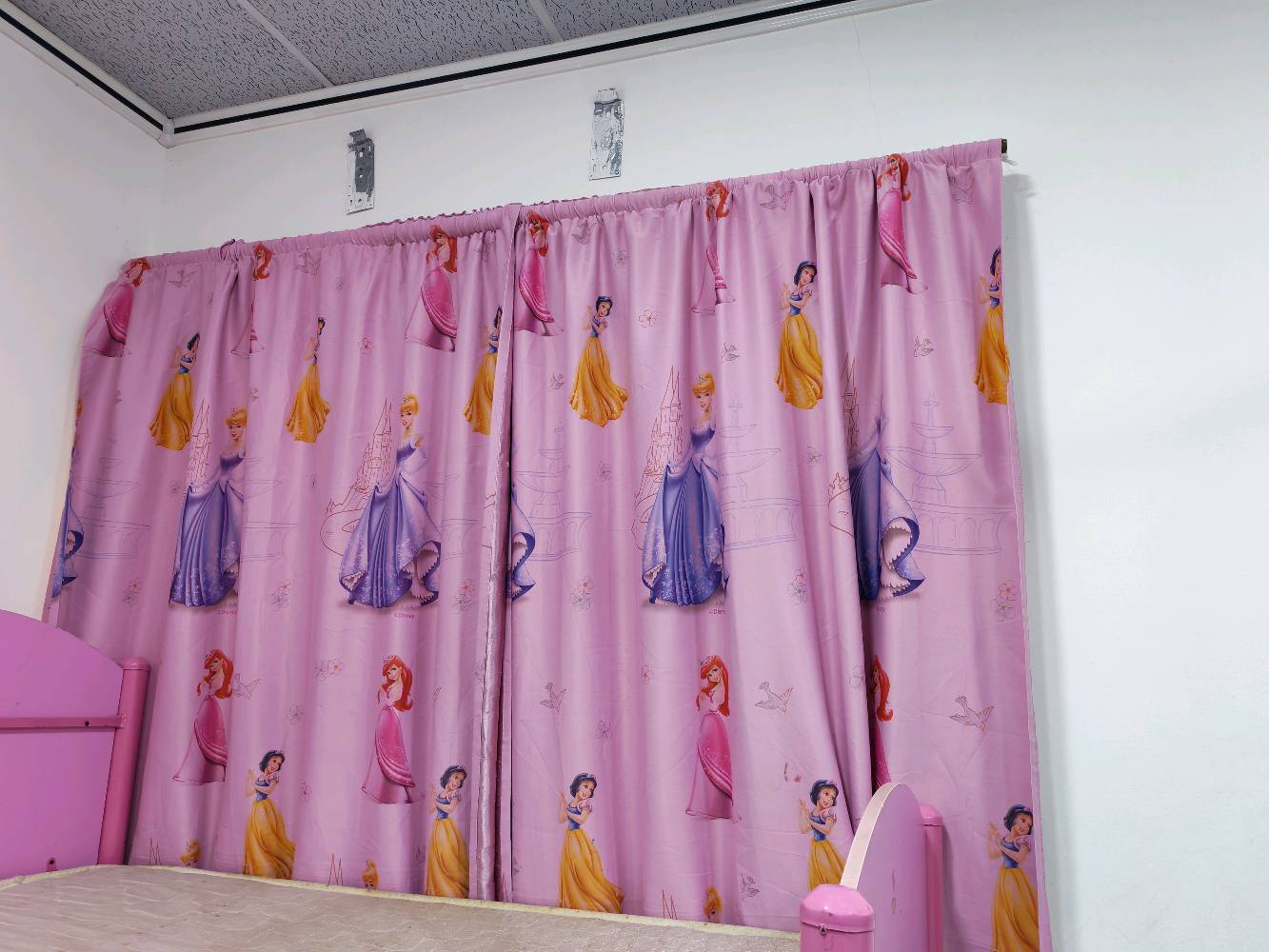 بردات تخت طابقين دوشكين
للبيع ب 75 تواصل عل واتساب *********** 