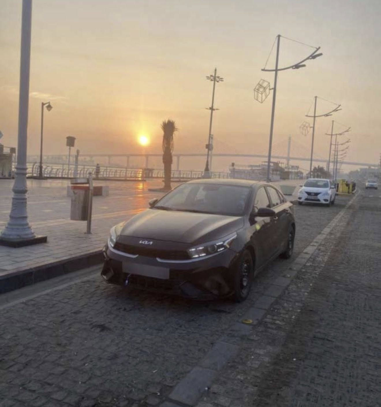 فورتي ٢٣ 
معوقين بصره
ضربتها فقط بنيد وبيها بارد بالجاملغ الامامي 
رقم الشاصي مرفق مع الصور
ماشيه ٦٥ الف
نظيفه حيل 
معوقها بالبصره ثاني يوم وكاله باسمك 
السعر ب١٤٠ وبيها مجال 
للبيع او المراوس حسب القناعه
***********
