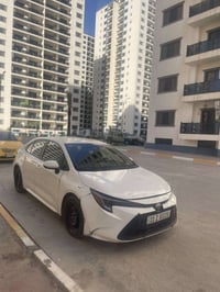 مكلف بلنشر اتصال فقط للبيع فقط  كورلا هايبرد وارد 2023 بصمة  محتاج فلو...