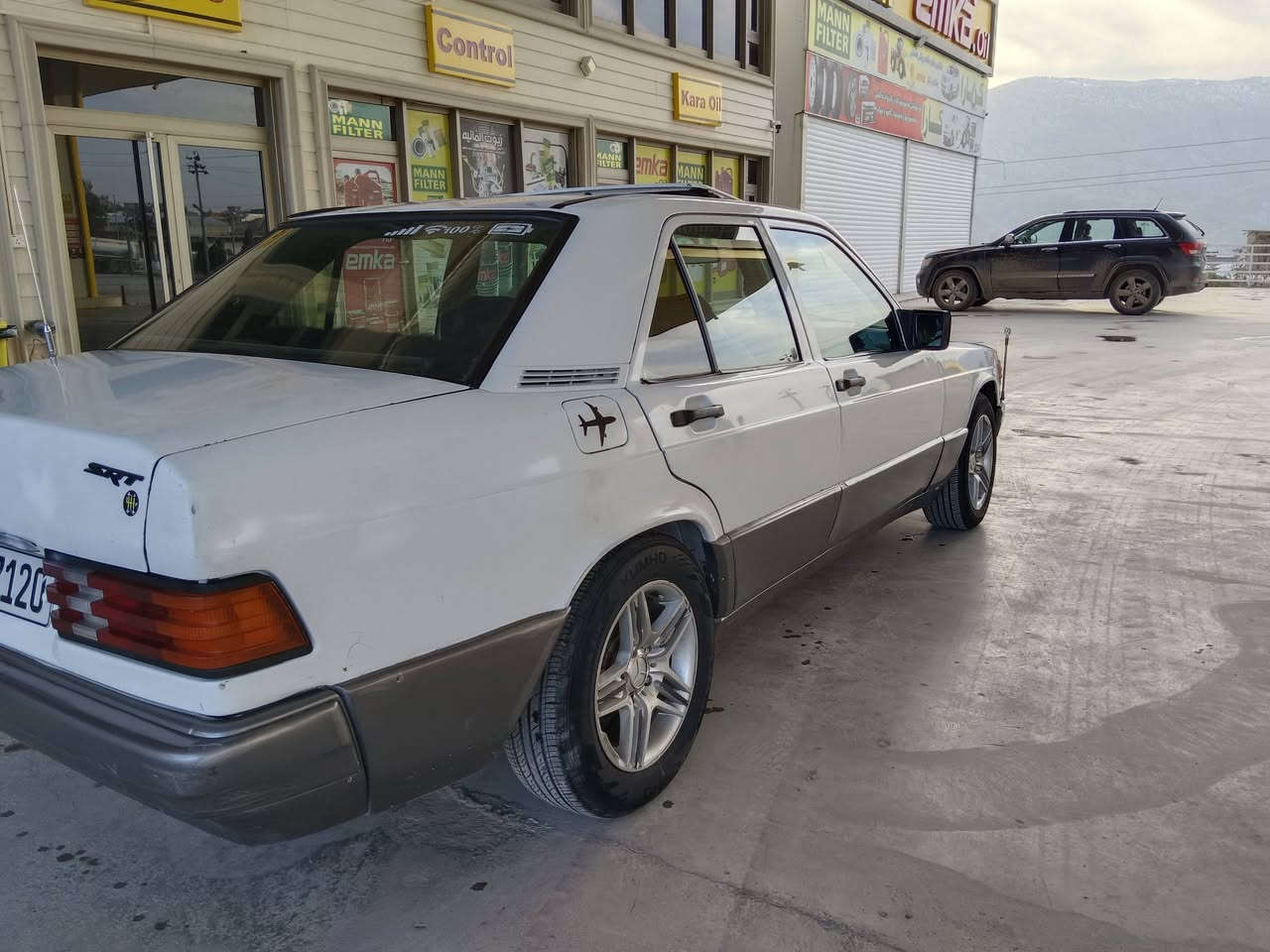 مارسدس 190
موديل 90
سنويه 2030
مكينه 3000 vvT
قطع تين صبغ طخه بلصندوك خفيفه
سلايت ايبيس
سعر 44 
اتريد وكاله تحويل 
***********
