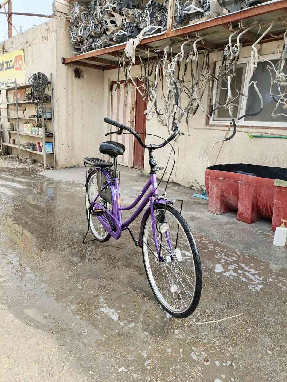 بايسكل BD لون مميز للبيع مكاني كربلاء حي الميلاد السعر 115 وبي مجال قليل الرقم *********** للتواصل
