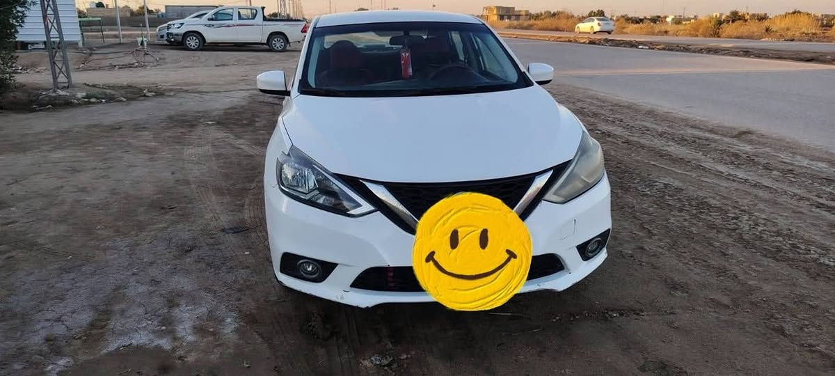 نيسان سنترا وارد أمريكي مكينه ١٨٠٠ ضربتها باب وجاملغ جهة السايق
مكينه وكير مكفوله تبريد حداديه تخم تاير رقم قادسيه سنويه جم يوم وتنتهي السعر107مكان السياره الدوانيه الحمزه الشرقي ‏‪***********‬‏.
