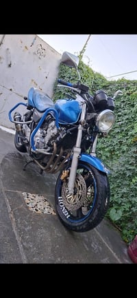 /سيبي فور 400نوزل كفاله عامه ودراجه جديده مابيه كل نقص كفاله مكينه كير...