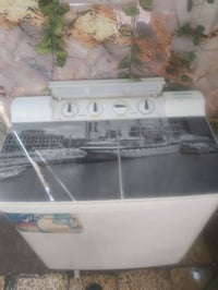 عسالة للبيع استعمال شي قليل السعر 75 الف 07770306523