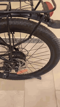 للبيع: دراجة كهربائية KTM 🚲⚡
الحجم: 28 إنش
السرعة القصوى: 20 كم/س
المساعد: بايدر (Bafang)
بطارية قابلة للشحن
فرامل قرصية قوية
تصميم جبلي متين وعصري
ملاحظة: الدراجة بحالة ممتازة وجاهزة للاستخدام مباشرة.
💰 السعر  700.000 ألف قابل للتفاوض للجادين فقط
📞 للتواصل: [***********]

ملاحظة مستخدمة اسبوع فقط
