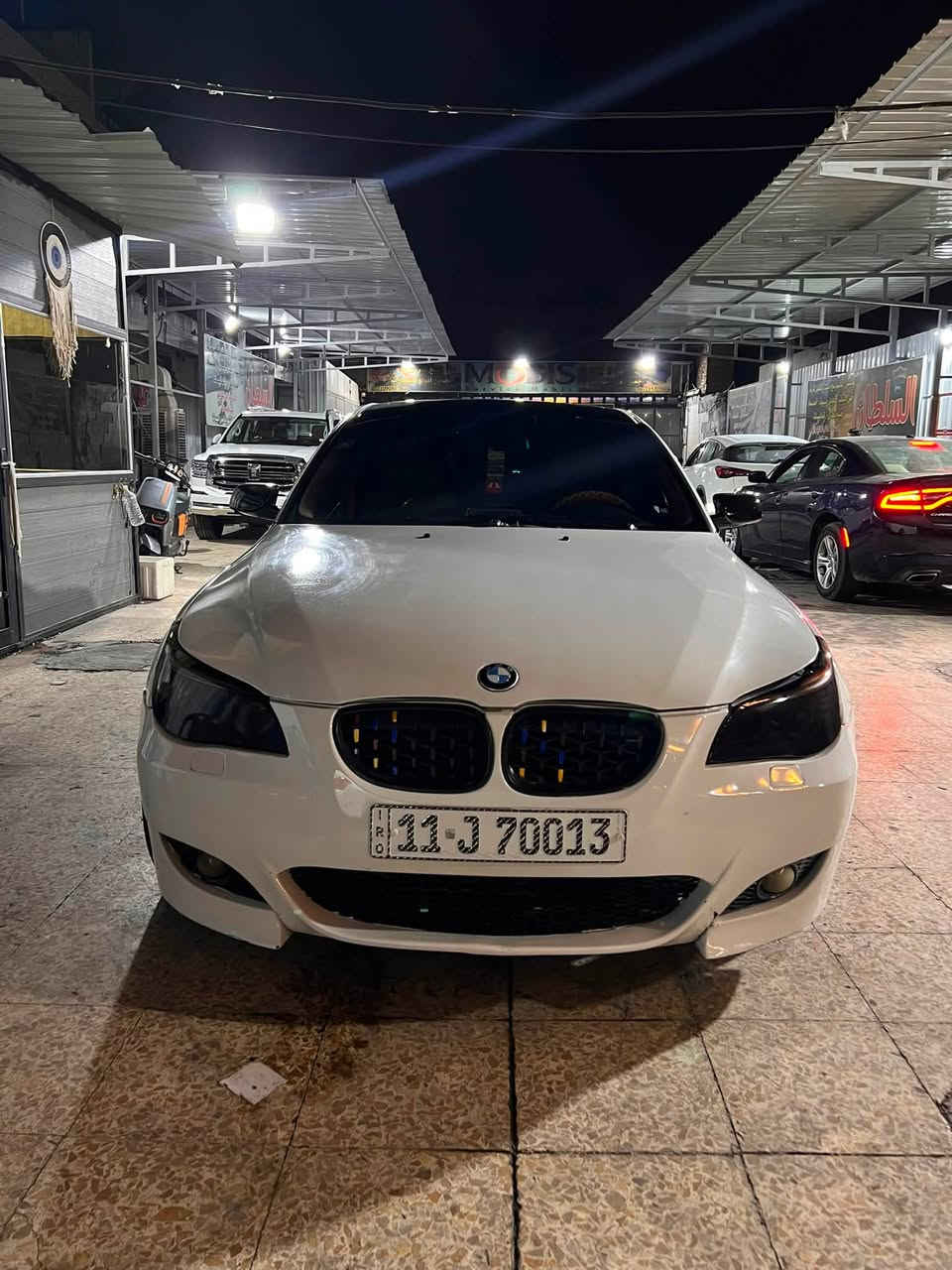 سلام عليكم
Bmw 2009 / 528 
فول مواصفات سياره نصبه تخبل 
بيها قطعتين بدون دواخل 
محرك جديد 
المكان بغداد كاظميه 
السعر 140
***********
