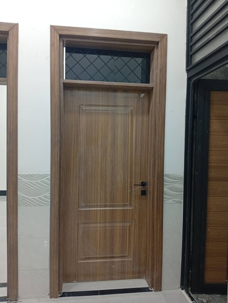 🔥 شغلنا يحچي عن نفسه 🔥
إتقان، قوة، ولمسة فخامة تبقى سنين…
نقدملكم أبواب BVC وأبواب تركية بأعلى جودة، تشطيب مرتب، قياسات دقيقة، وشغل يرضي الذوق العالي 👌
باب مو بس شكل… باب أمان، عزل، وعمر طويل 💪
إذا تريد شغل نظيف، مرتب، وما تحب الإعادة والتصليح؟
إحنا خيارك الصح ✅
📌 المتوفر لدينا:
▪️ كاونترات حديثة بتصاميم عصرية
▪️ أبواب وشبابيك الألمنيوم
▪️ أبواب وشبابيك BVC
▪️ أبواب تركية أصلية
▪️ محجرات قوية وأنيقة
💥 أسعار تنافسية
💥 شغل مضمون
💥 التزام بالوقت
💥 رضا الزبون أولاً
📞 راسلنا الآن وخلي شغلك علينا
الجودة ما تنحچي… الجودة تنشاف

بادارة ابو بلال ***********
