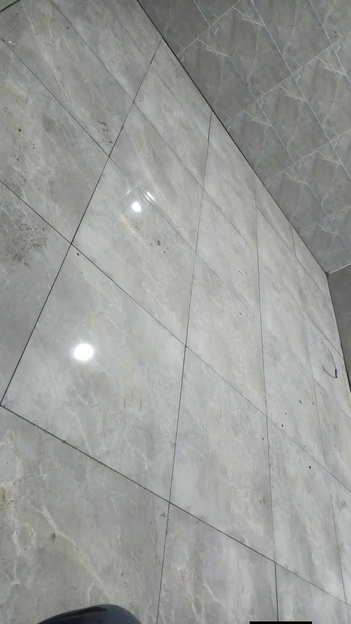 خلفة ارضيات اشتغل متر ويومية ابوصخير وحيرة ومشخاب شغل مرتب
***********
