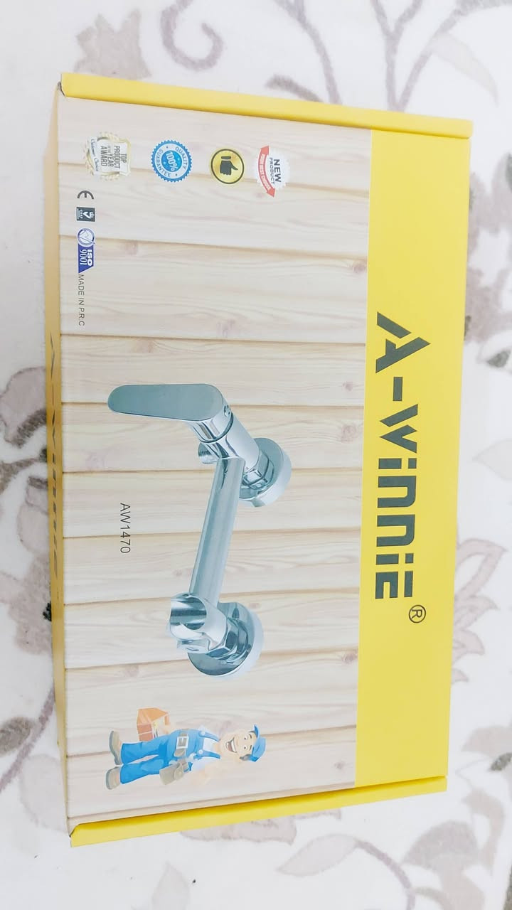 خلاط ماء A-Winnie (موديل AW1470)
ثقيل اصلي 
السعر 18 الف شامل اجور التوصيل


**إذا كنت صاحب هذا الإعلان وتريد حذفه لأي سبب، رجاءا أرسل رسالة إلى الدعم الفني**