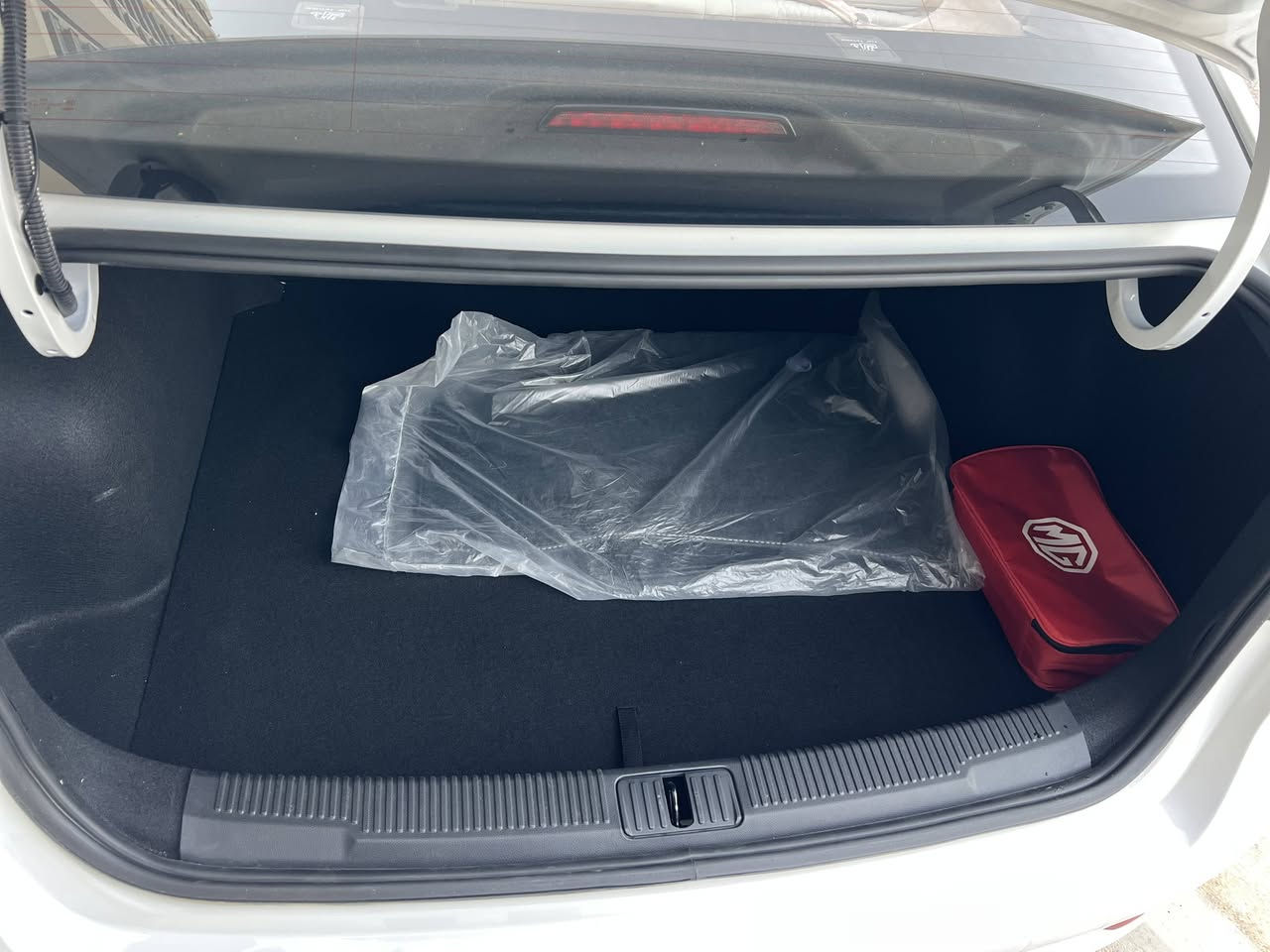 MG5 2025
تازە ڕەقەم کراوە مواسەفات ستاندارد پلەس ناو زەرد شاشە ئایپاد سوکان تەقەڵ و ڤۆلیۆم تەحدید سورعە و ئاوێنە ئیشارەت پێنج بالیف ویلکەپ سندوق شەفت ڕەقەم و سەنەوی نوێیە تا 2031
بە ناو خۆمە خۆم بە سفری ڕامکێشاوە بێ سبوغە بێ تەزرە هەموو شتی بە شەرت تەنها سێ هەزار ڕۆیشتووە سعری داوای $112 وەرەقە و مەجال  
***********
