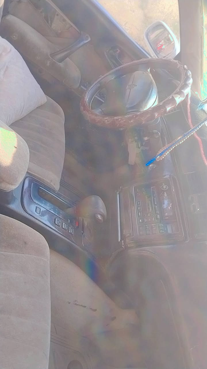 سلام عليكم البيع او مراوس تيوته اكراون رقم ديالئ تحويل ثاني يوم كير محرك بطه  السعر 44 وبيه مجال اتصل عل الرقم *********** العنوان ديالئ المقداديه
