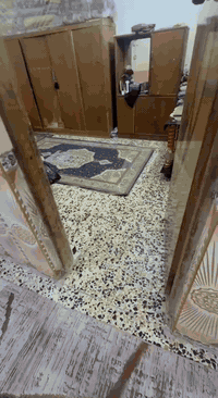 سلام عليكم بيت للبيع المساحه 240 طابو صرف  المكان:حي الرسول _العوفيه
الاستفسار***********
