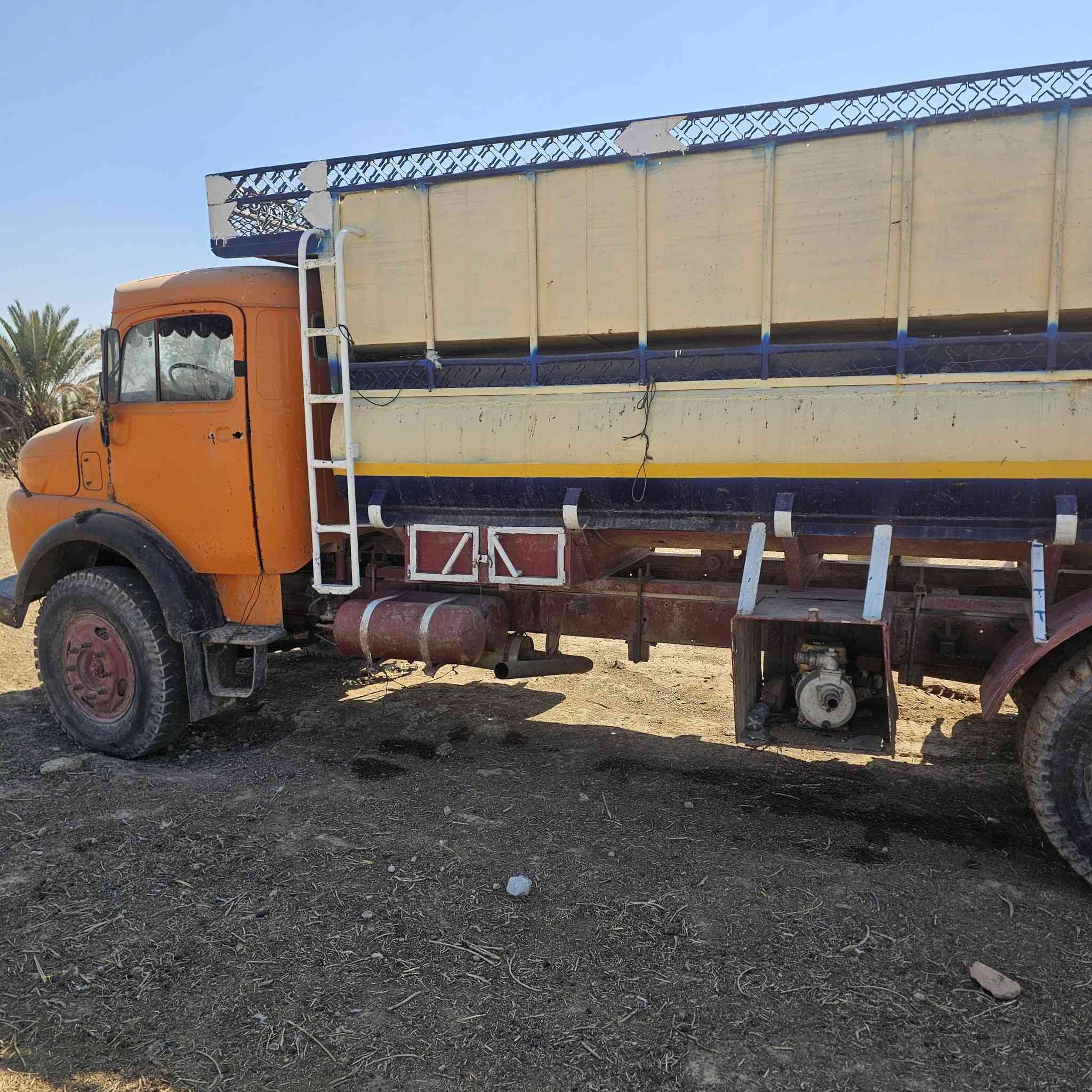 السلام عليكم ابو ردين للبيع موديل 81 شاص بلادي ورق بلادي تخم تاير جير جديد سيار  جاهزه  العنوان الحله استفسار على هذا الرقم  *********** سراي بخير ويدلل
