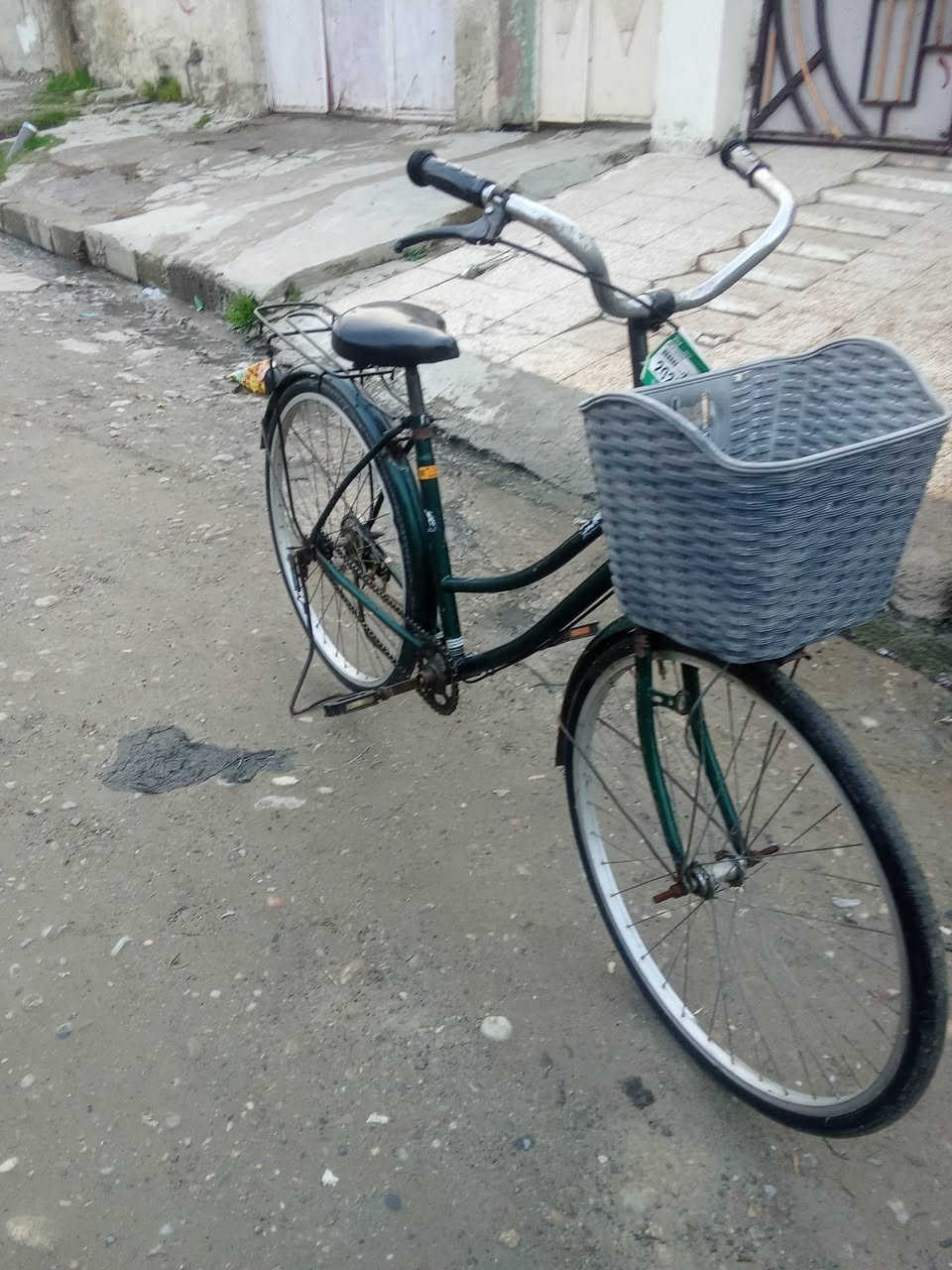 سلام عليكم بايسكل للبيع حجم 26 السعر 40وبي مجال المكان موصل جانب الأيمن منطقة اصلاح الزراعي الانتصال خاص او عالرقم***********
