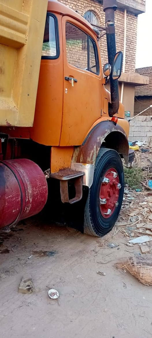 السلام عليكم للبيع اقجم 81 مكينه ستندر كير 90مجموعه 17تخم تاير شاصي مكفول  بدي جعب مايلر  سياره جاهزه مكان بغداد بوب شام
الاستفسار ع ه‍ ***********
