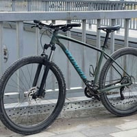 وبركاته دراجة specialized rockhopper 2022 مواصفاتها: فريم 29 large الب...