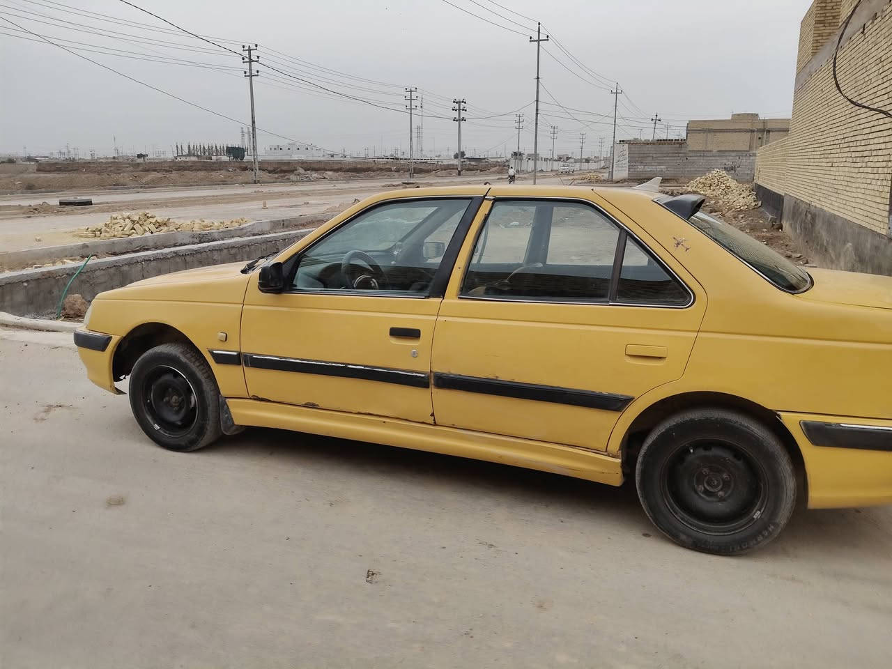 السلام عليكم سياره بيجو بارص 2015 رقم ميسان سنويه 2029هيئه وغرامات مصفره 
مكينه وكير مكفولات خير من الله 
سياره بيه ضربه باب بس 
***********
سعر 33بيه مجال للشراي
