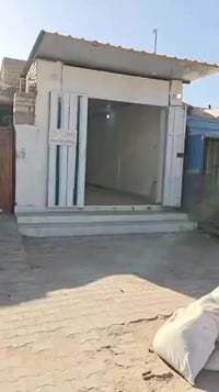 محل للايجار محل للايجار  نزال 10 و واجهه 4  العنوان القشلة الشارع العا...