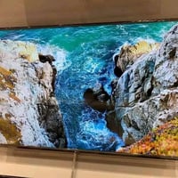 Azara • ٤٣ بوصة • شبه جديدة