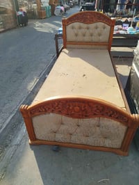 سرير • للبيع