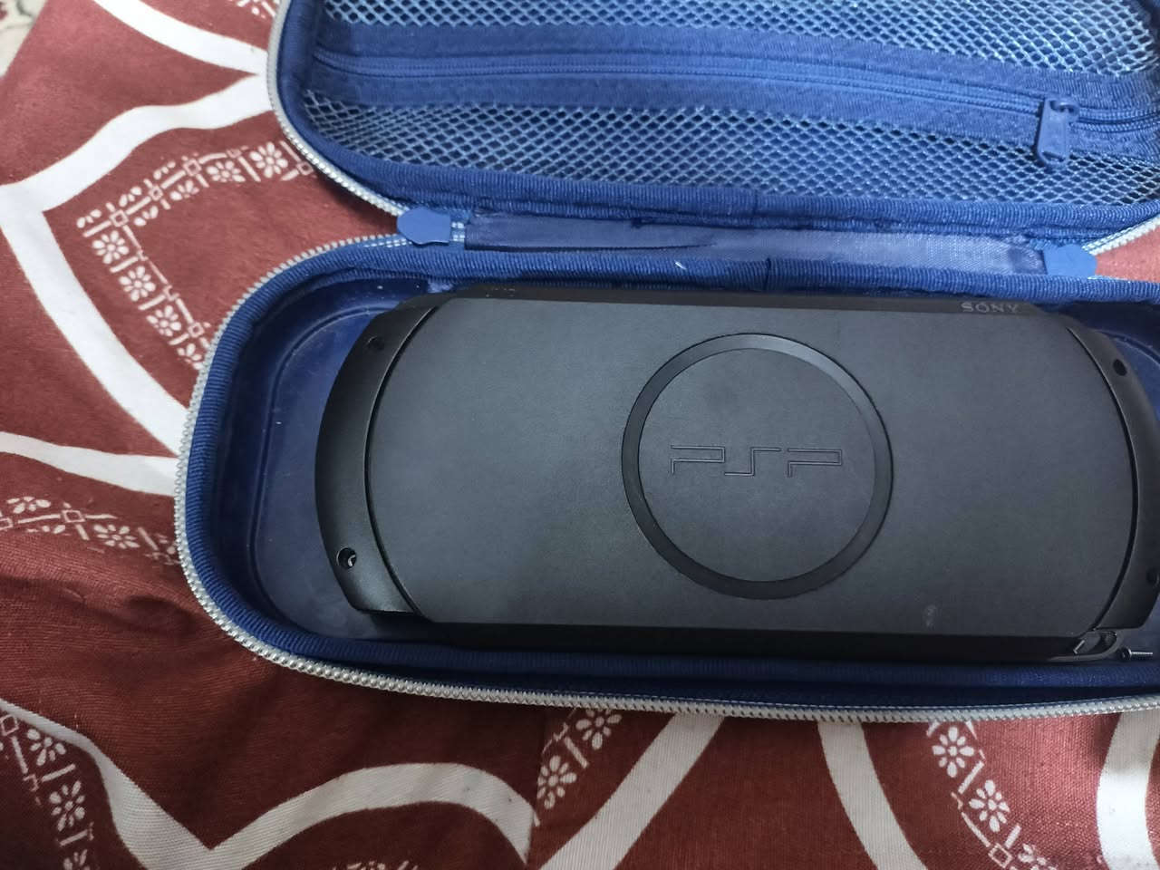 بي اس بي سلم نضيف نقص شاشا فقط مهكر وبي  سعره 30قفل مكاني بغداد الحريه لا يوجد توصيل  متروس العاب بس جيب شاشا وشد


**إذا كنت صاحب هذا الإعلان وتريد حذفه لأي سبب، رجاءا أرسل رسالة إلى الدعم الفني**