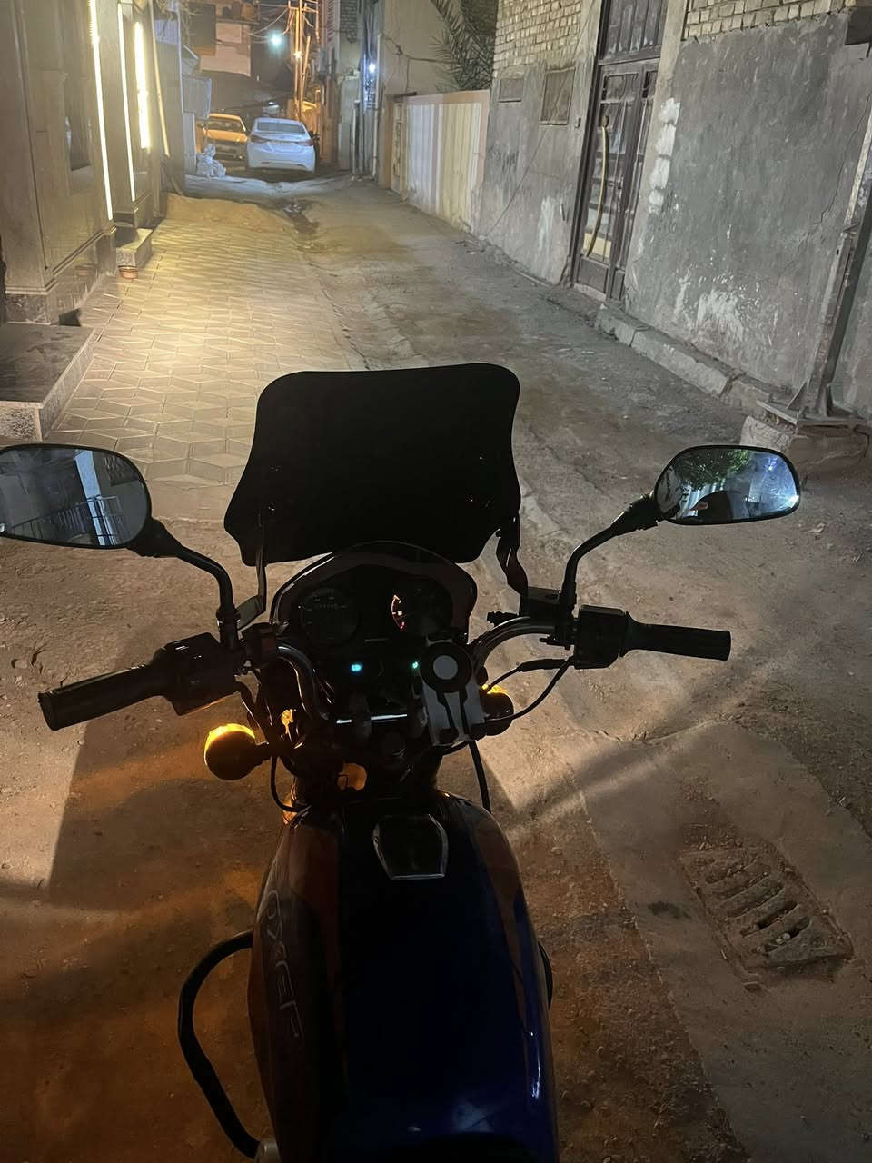 سلام عليكم بوكسر موديل 23 اوراقه كامل دراجه خير من الله تجي تشوف بعينك السعر مليون 350 وبيه مجال حك الجايه نقصها فقط شخاطه العنوان بغداد الجديدة ***********
