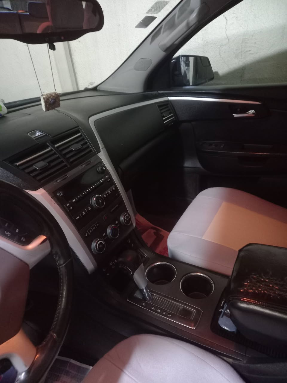 لبيع سياره شوفر سبعه راكب بيهه شبر بشبر صبغ مكينه وكير مكفولات جديده سياره خير من الله صدر جديد تخم تايرات جدد سنويه ل٢٠٢٩ هزه جديده  ورقم انكليزي موديل ٢٠١١ بسمي تحويل ثاني يوم  السعر ٧٥ مكاني بغداد رحمانيه الجعيفر ***********
