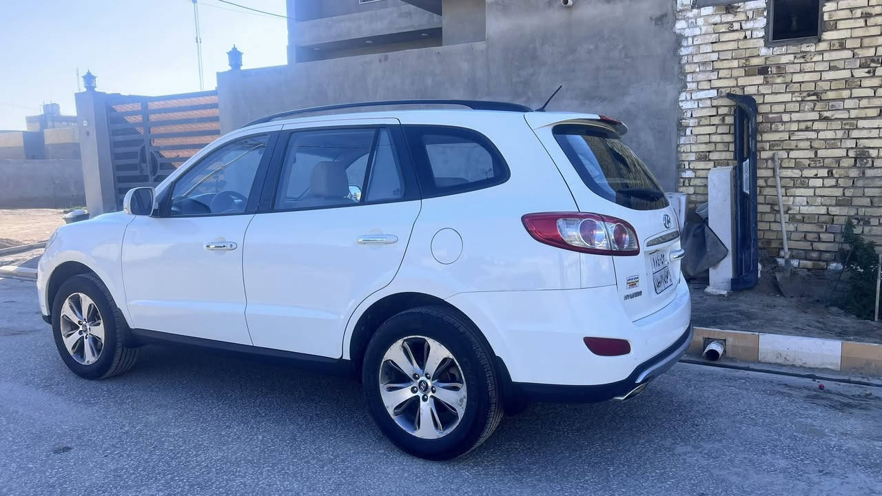 السلام عليكم للبيع سنتافيا 2012 خليجي فول بصمه
فول الفول 

فتحه

بصمه

بصمه ابواب 

حساس خلفي 

كامره خلفي 

7راكب 

كشن كهرباء

اشاير مري 

مري طوي

مكينه 2400

ويل كروم 

لد نهاري 

فول تحكم 

بلوتوث و AUX

مكفوله كفاله من الصبغ والظربه عدا كارت زغير 

السعر 138$

تفاصيل اكثر اتصل ***********
