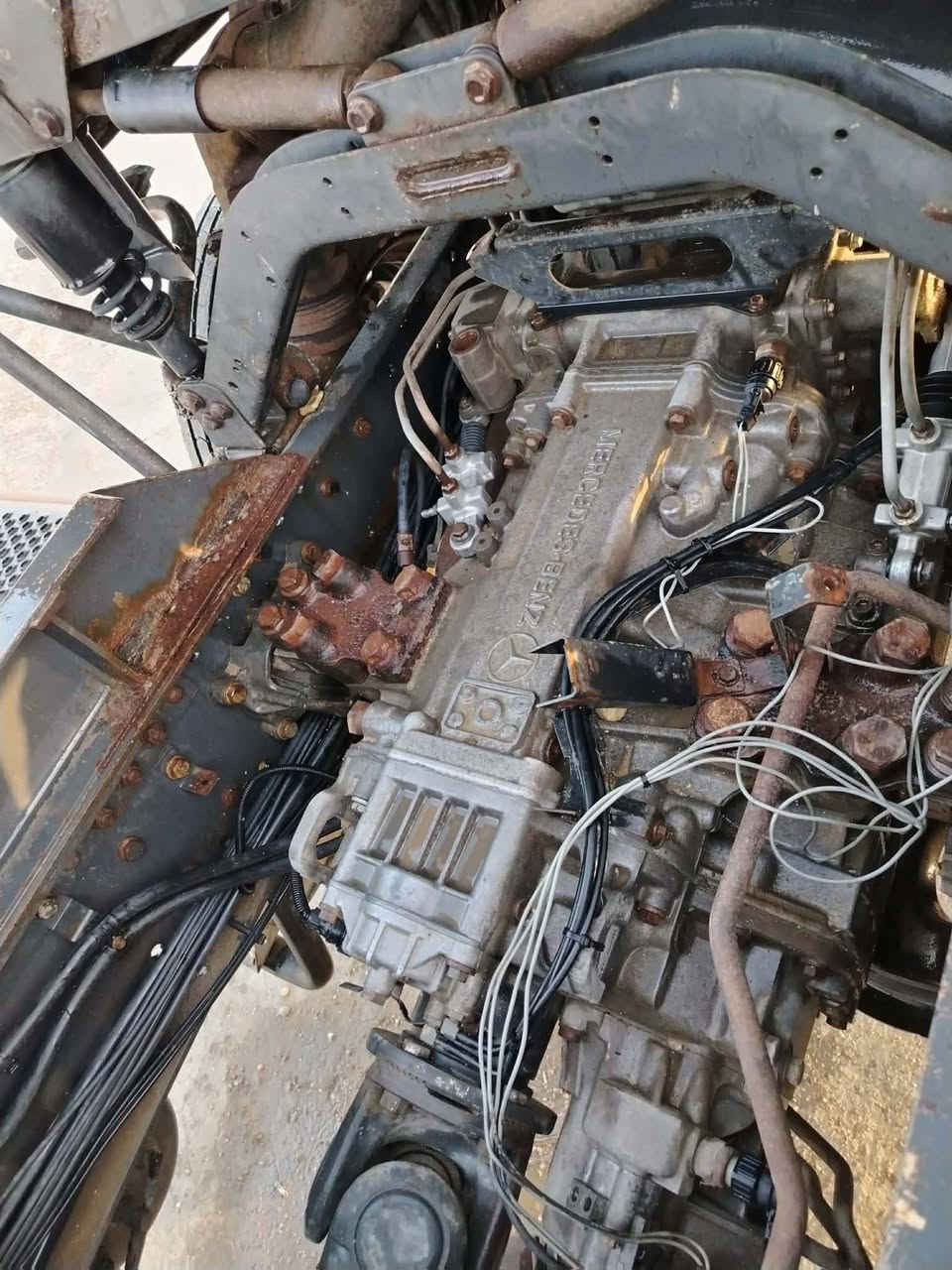 للبيع اكتروز 2003 أصل كلاب بلا ديه مكينه 8 حجم 48كير فيتاس 240 شاصي مكفول للستفسار ***********
