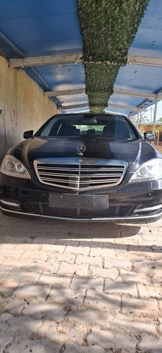 السلام عليك ٢٠١٠ سياره جدآ نظيفه كير مكينه كفاله جوبلاسات فيتبم جديد باتريات جدد فول ٣٥٠ للاستفسار 
***********
مكان السياره بصره
