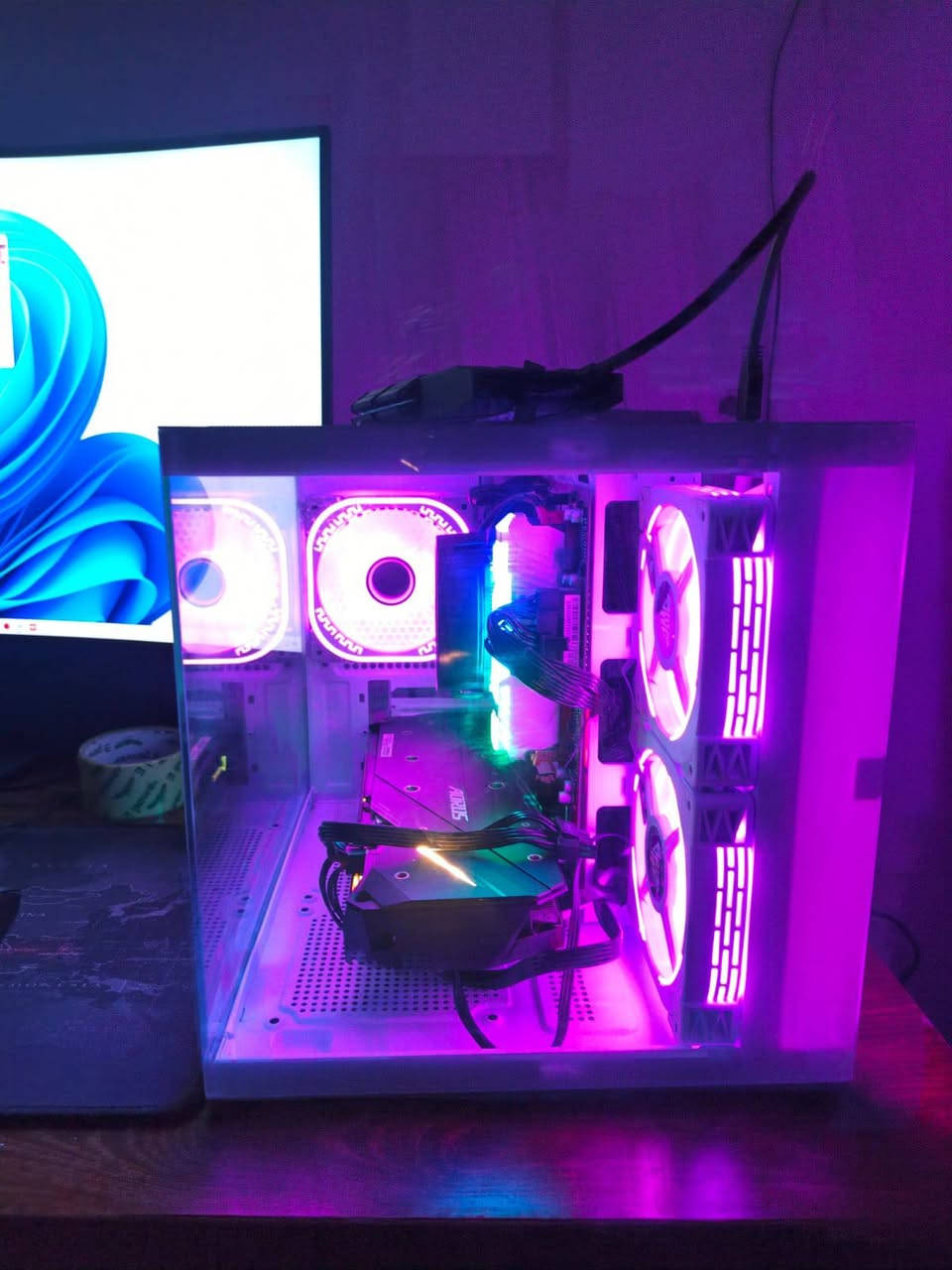 Cpu R5 5500+fan stock 
Mb gigabyte b450m gaming 
Ram mass 2x8 16gb 3600hz rgp 
Gpu gtx 1660 ti 3fan aorus
M.2 256 mass+hdd 500gb
Pawer splay msi 600w
Case mine +3fan argp +هاب وريمونت
الكيس ابيض  مني حجم صغير ومرتب 

وياها شاشه حجم ٢٤
٦٠ هرتز تنكسر لل٧٥
 ماوس وكيبورد سبيكرات قطعه واي فاي  
٦٥٠ الف 
متوفر توصيل مكاني بغداد


**إذا كنت صاحب هذا الإعلان وتريد حذفه لأي سبب، رجاءا أرسل رسالة إلى الدعم الفني**