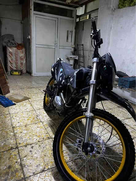 يرادلهة كازكيت لان بيهة نضوح دهن بين الكور والبوشه 
وشوي ترتيبات
للتواصل ***********
العنوان بغداد الجديده 
السعر 500
