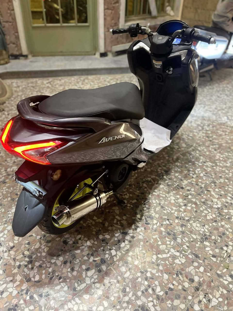 السلام عليكم دراجهه افينوو السعر 12$ وبيه مجال بسيط المكان بغداد مدينه الصدر حي الامانه مقابيل الجنسيه الرقم (***********)
