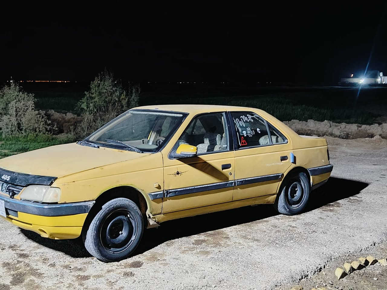 بيجو للبيع موديل 2010مكفوله سنويه صاقطه 2022 السعر 18وبيه مجال التصال ***********
