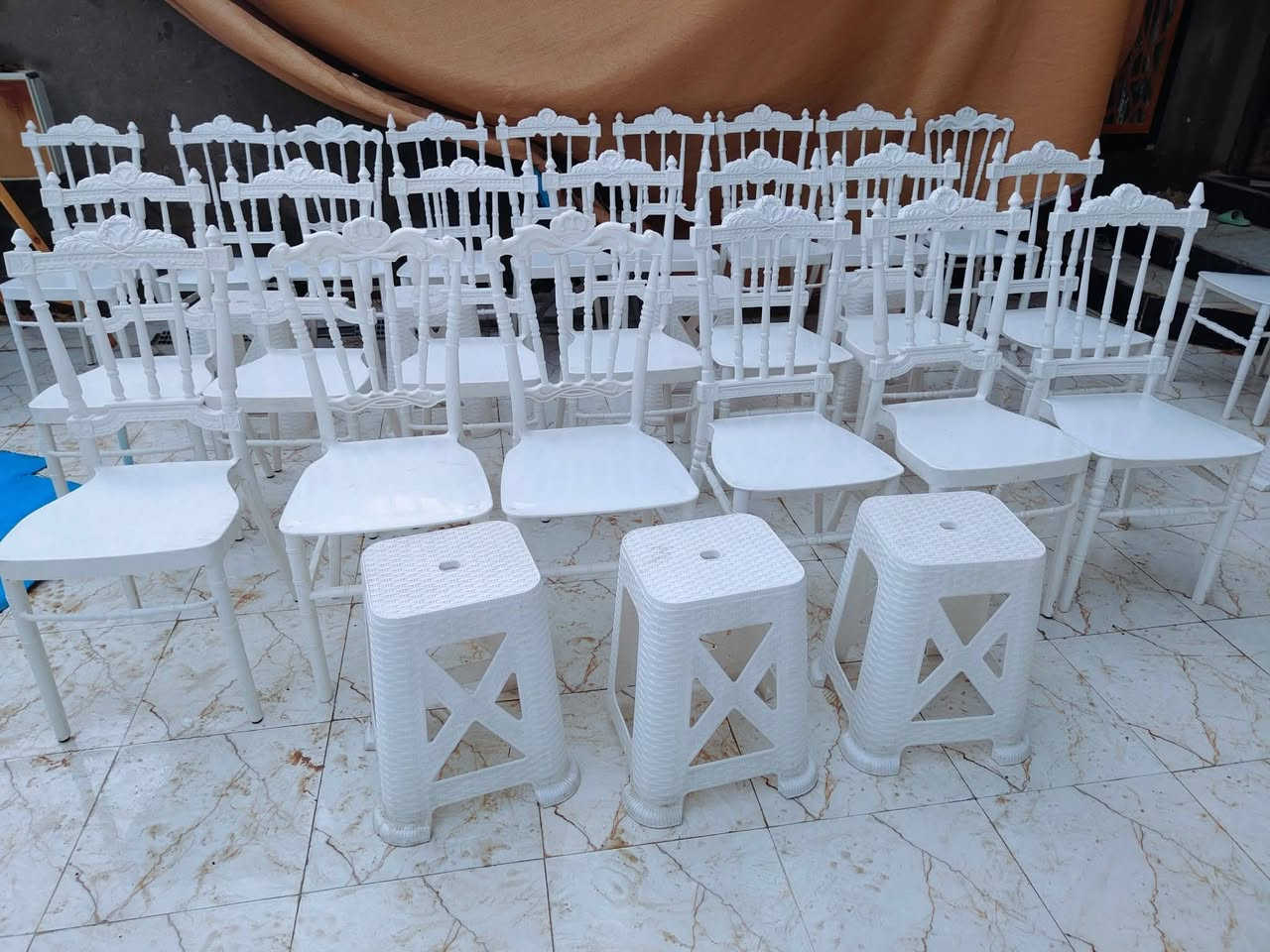 عليكم الحجز
وعلينا نرفع روسكم بين الحضور
اهلاً ًسهلاً
الحجز واتساب فقط
***********🙏
