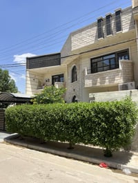 بيت للبيع في منطقة حي الجهاد (الشارقة)  مساحة البيت : 250 متر  (واجهة ...