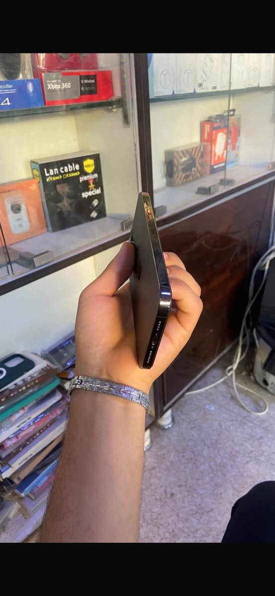 تلفون فقط مبدل شاشه نوعيه جيده    للاستفسار هاذه رقم التلفون/***********
العنوان صلاح الدين تكريت
